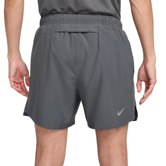 Men’s Nike Shorts - Picture 2 of 5